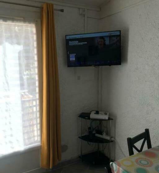 Appartement Dans Le Domaine Du Capitou Fréjus