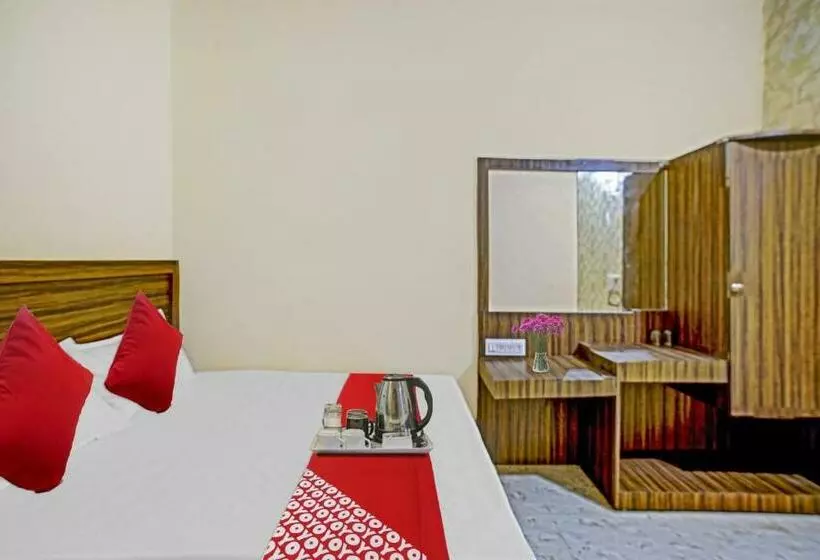 Hotelli O Atithi In Garha Jabalpur