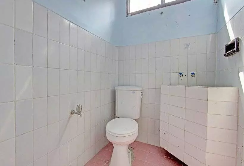 Hotelli Capital O 91644 Loka Hause