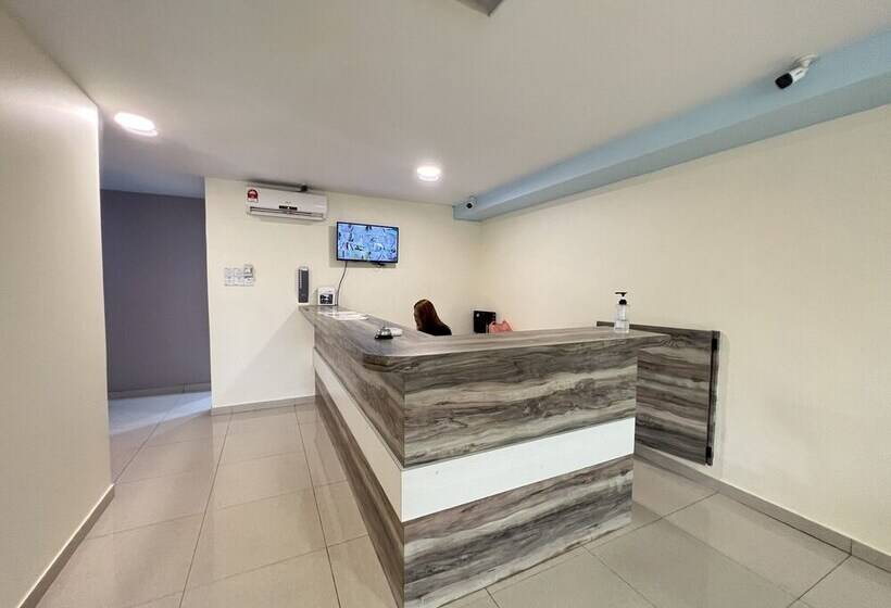 فندق Oyo 90621 Stutong Stay