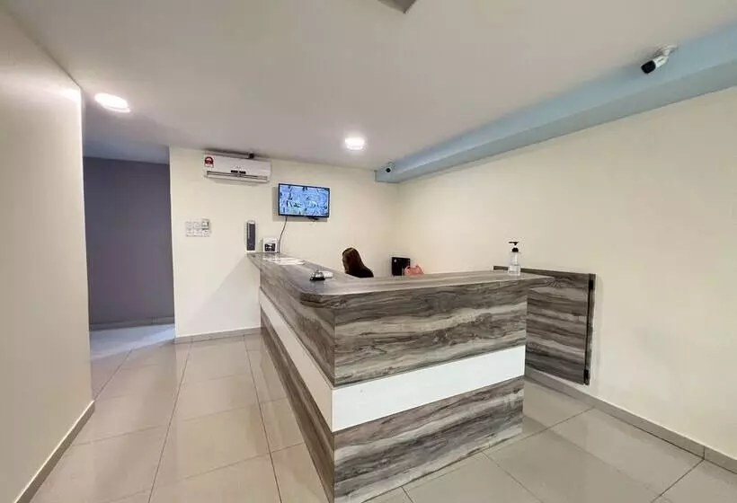 هتل Oyo 90621 Stutong Stay