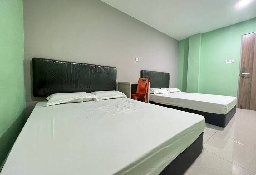 فندق Oyo 90621 Stutong Stay