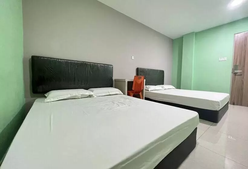 هتل Oyo 90621 Stutong Stay