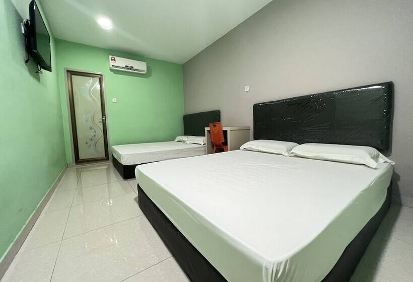 فندق Oyo 90621 Stutong Stay