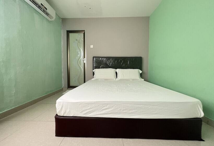 فندق Oyo 90621 Stutong Stay