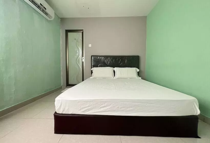 هتل Oyo 90621 Stutong Stay