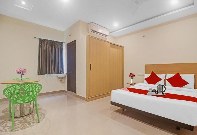 ホテル Oyo 93527  7 Hills Luxury Rooms