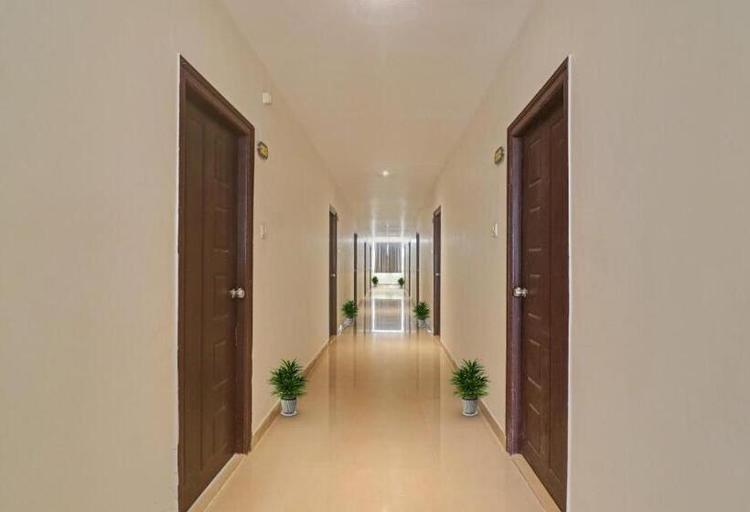 ホテル Oyo 93527  7 Hills Luxury Rooms