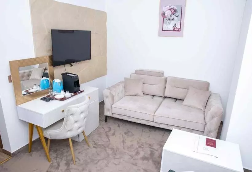 هتل Ideal Deluxe