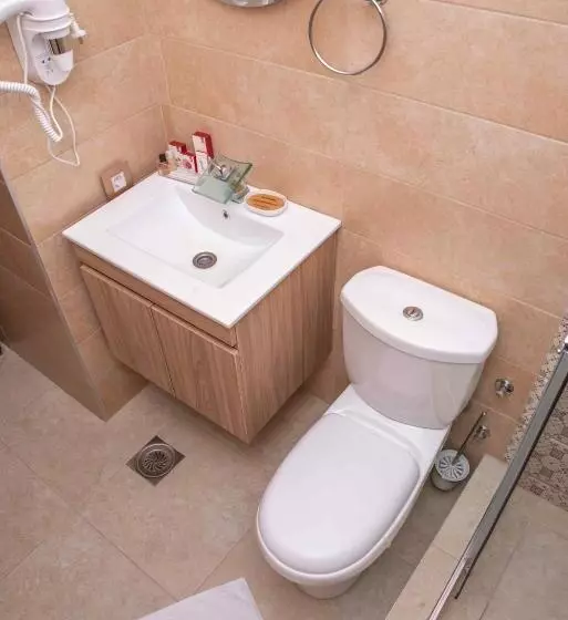 هتل Ideal Deluxe