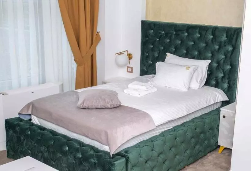 هتل Ideal Deluxe
