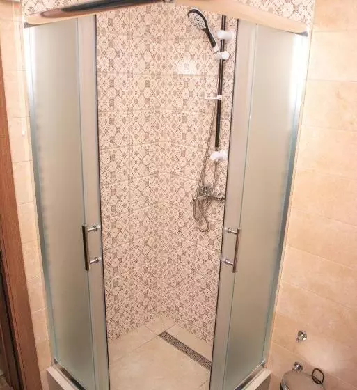 هتل Ideal Deluxe
