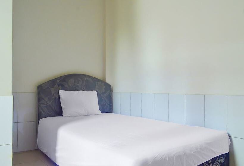 Hotel Spot On 91623 Pj Guest House Syariah