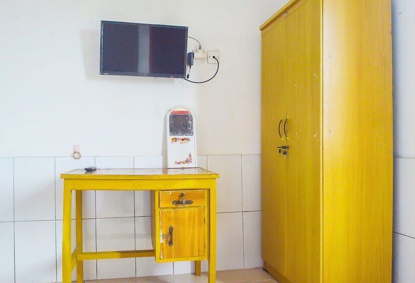 Hotel Spot On 91623 Pj Guest House Syariah