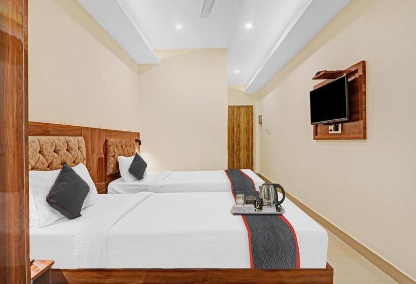 בית מלון כפרי Super Townhouse H G Near Gautam Buddha Park