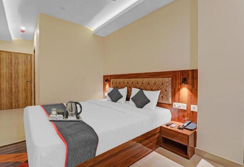 בית מלון כפרי Super Townhouse H G Near Gautam Buddha Park