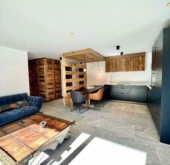 Les Fermes Alice B01a Centre De La Station