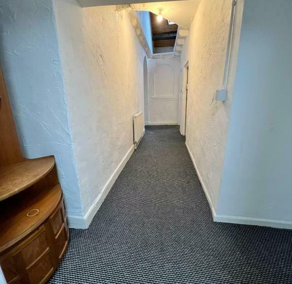 Stanley Street Apartments