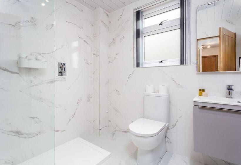 West Sands   Donnini Apartments