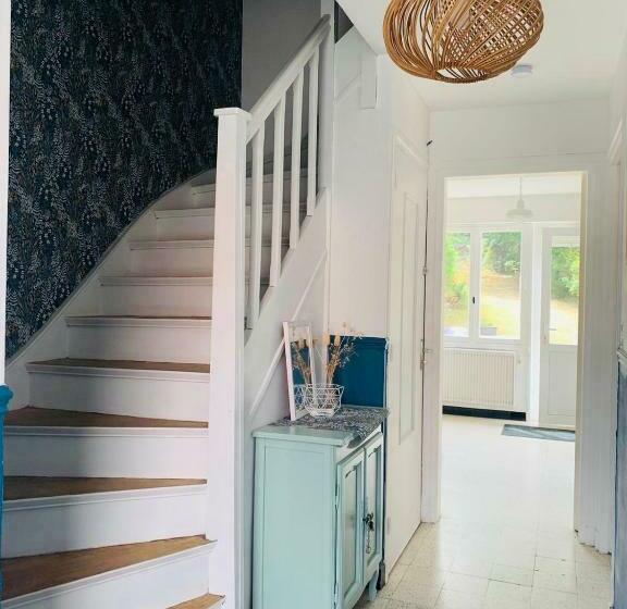 Entre Mer Et Falaises