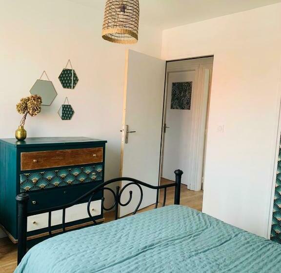 Entre Mer Et Falaises