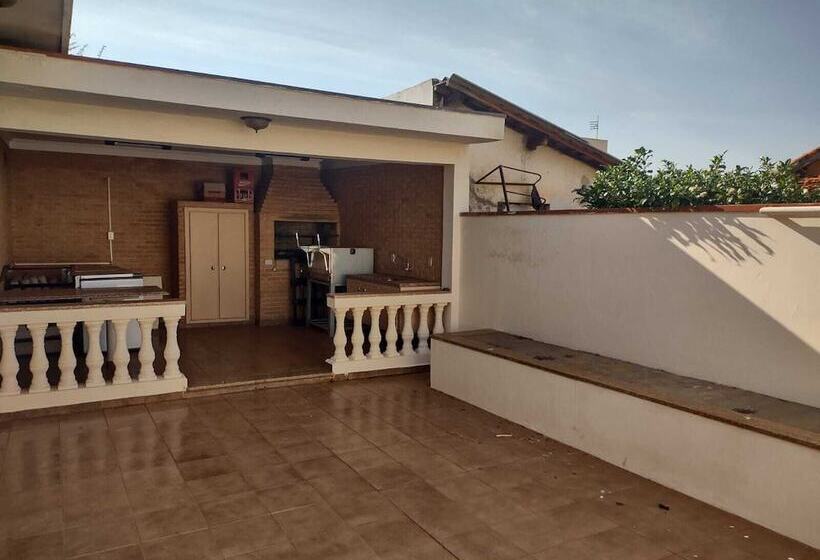 Hostel Borges Marini