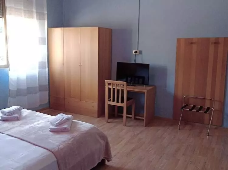 Hotelli Alba Serravalle