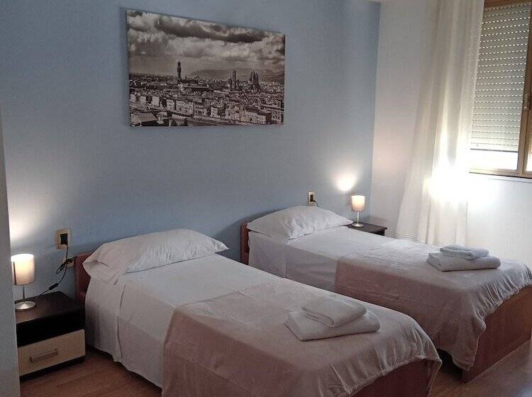 ホテル Alba Serravalle