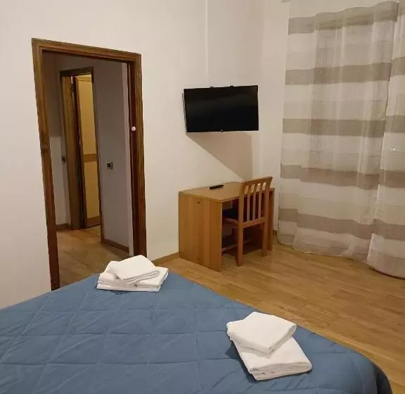 Hotelli Alba Serravalle