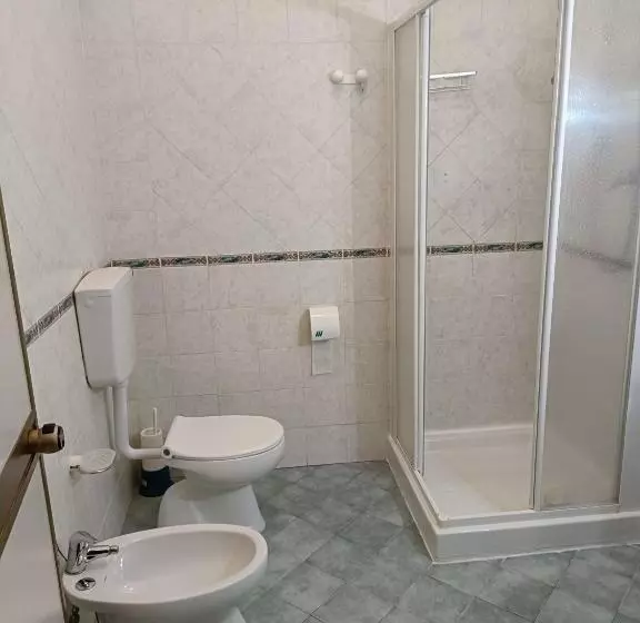 Hotelli Alba Serravalle