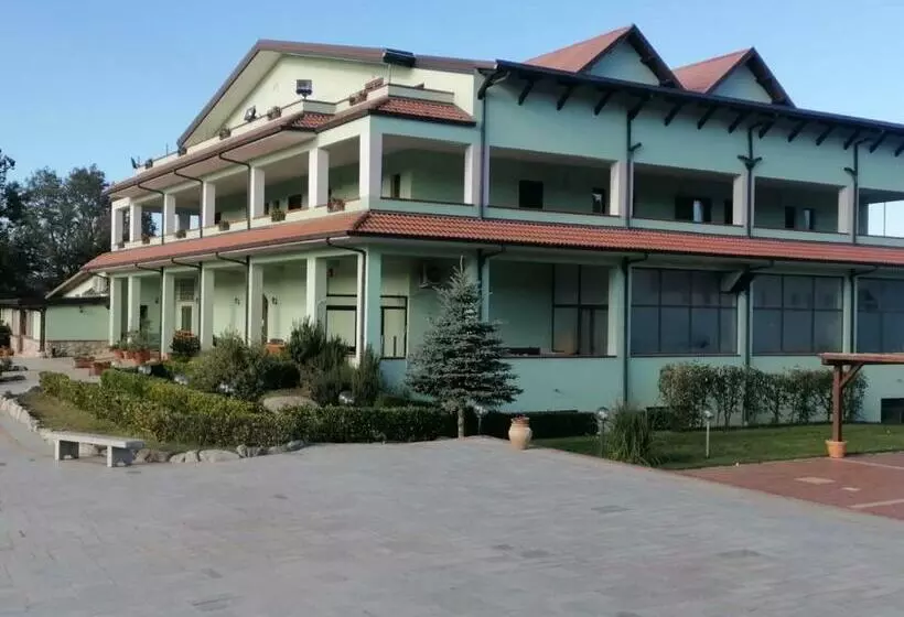 ホテル Fratas Agriturismo Belvedere