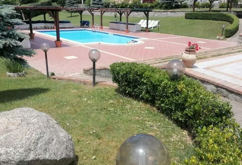ホテル Fratas Agriturismo Belvedere
