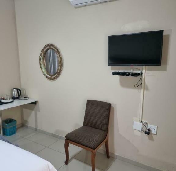 פנסיון Awethu Guest House