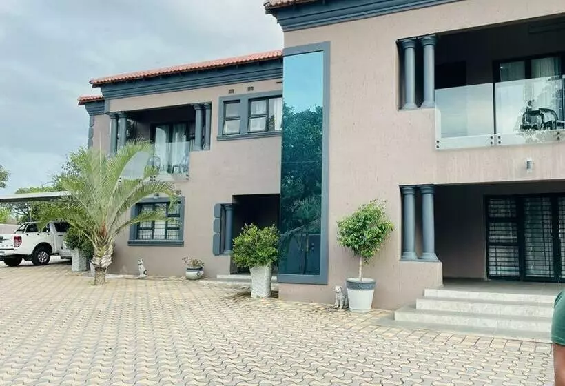 Majatalo Awethu Guest House