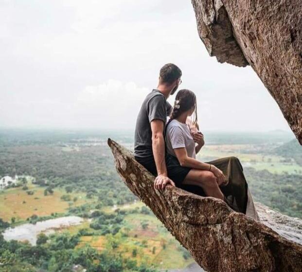 פנסיון The Treasure Habarana