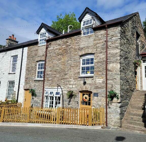 The Granary Corris On The Edge Of The Dyfi Forest