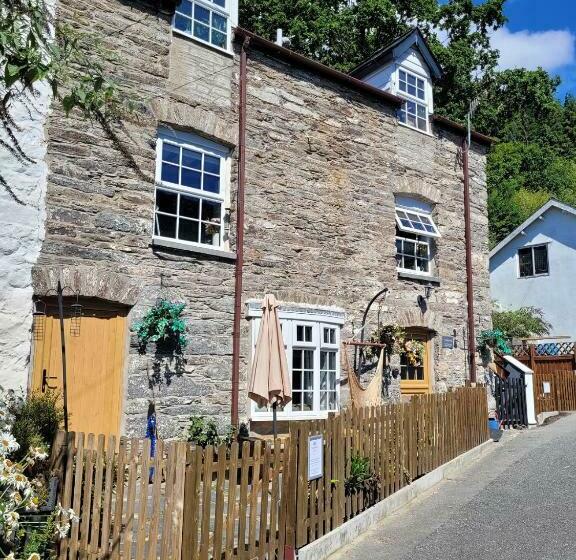 The Granary Corris On The Edge Of The Dyfi Forest