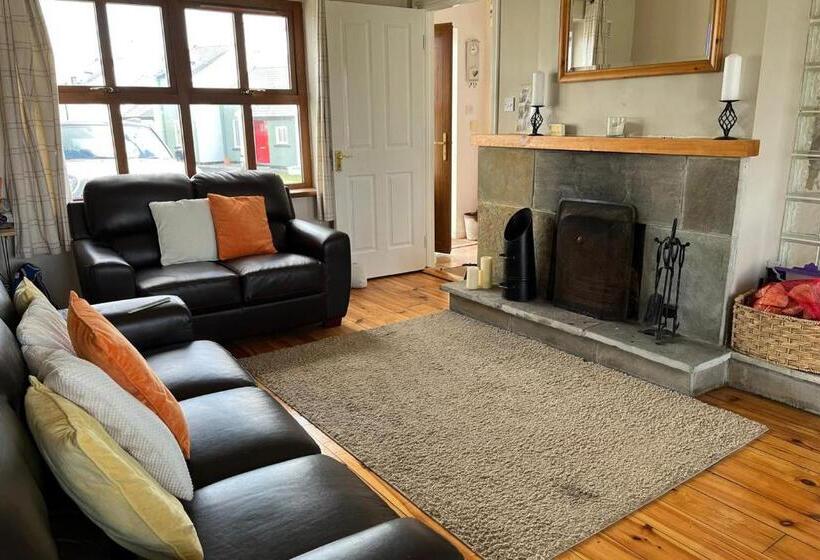 Achill Sound Holiday Village No 11