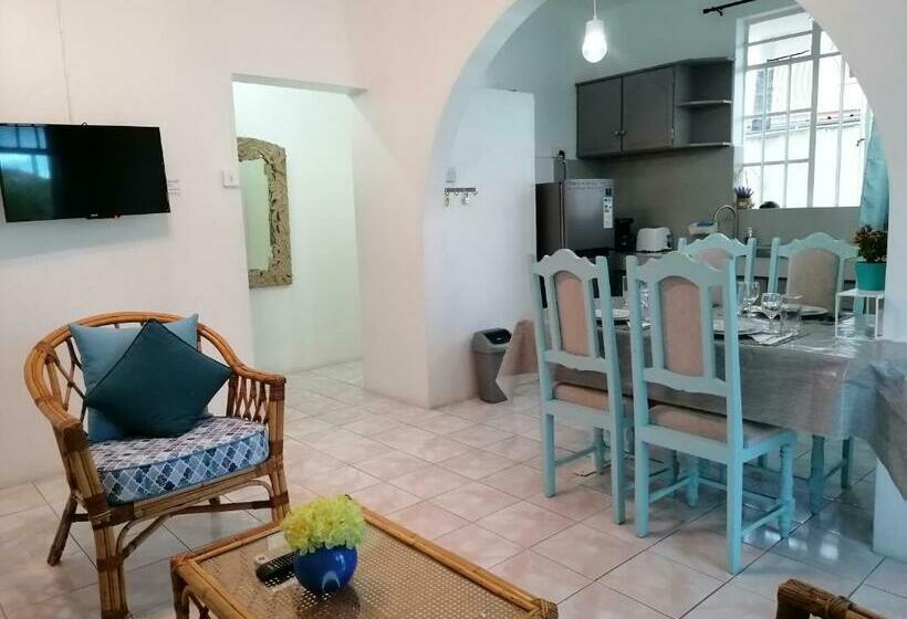 Camelia 2 Flic En Flac Mauritius