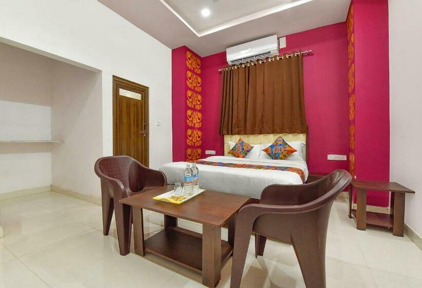 Hotel Fabexpress Shree Thakur