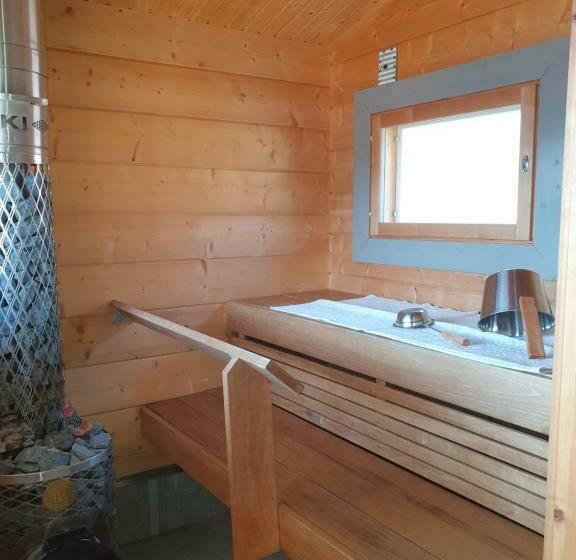 Stunning Log Cabin 45m2 On The Shore Of Kallavesi