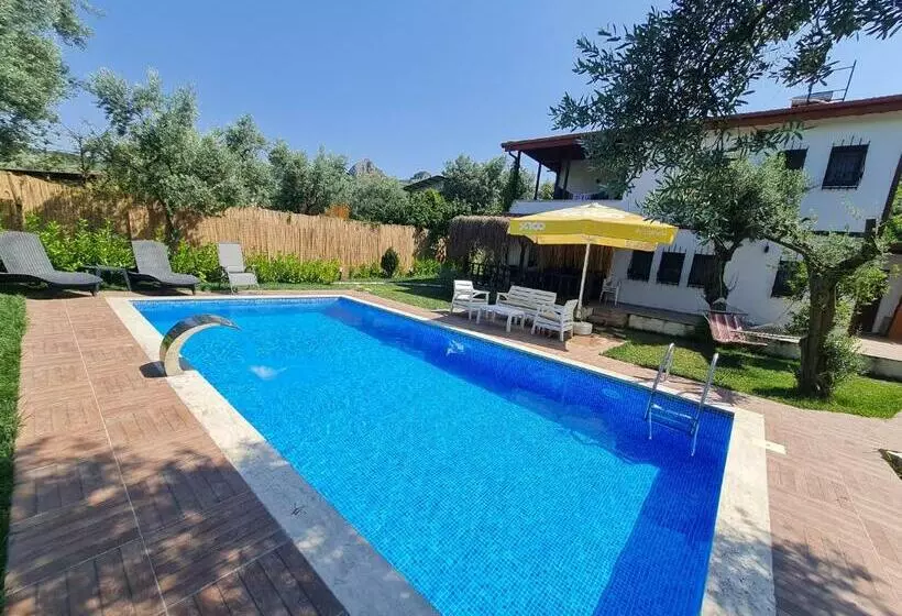 Antik House İznik