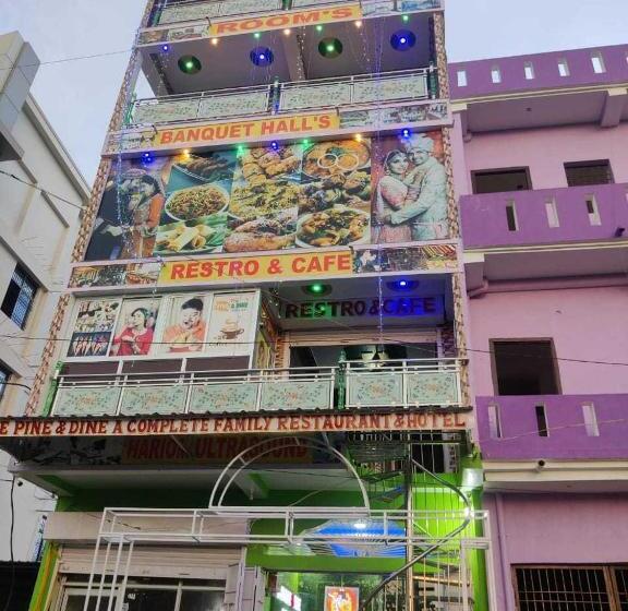 בית מלון כפרי Oyo 93190 The Pine & Dine