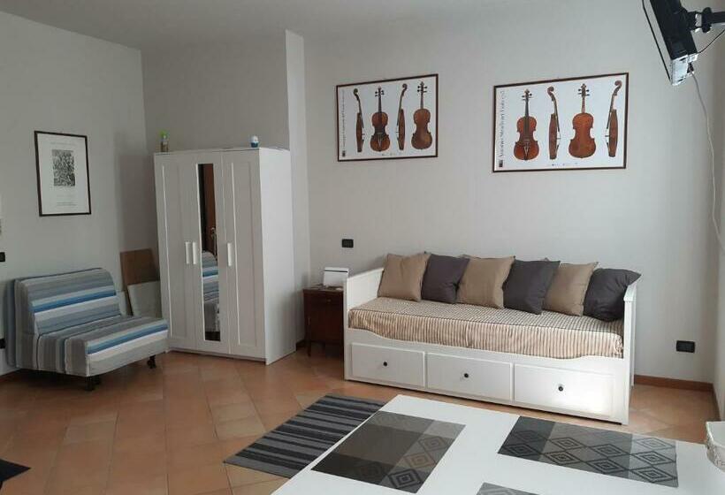 La Strada Del Liutaio Nel Cuore Di Cremona