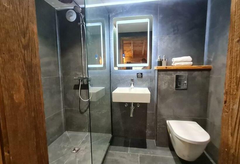 The Loft   Unique Apartment, Nr Morzine