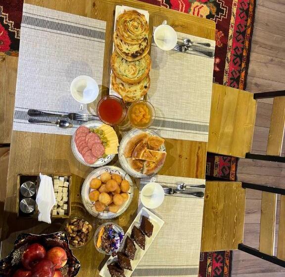 پانسیون Kezgin Guest House