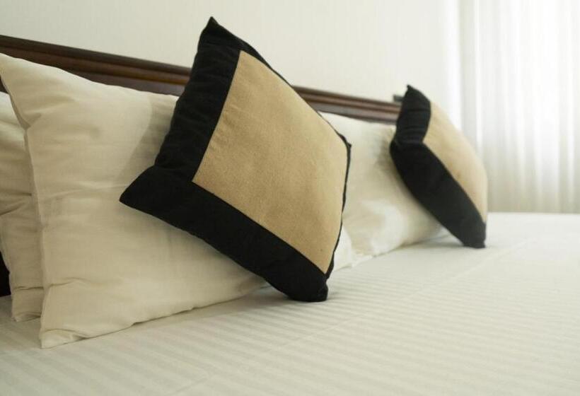 مبيت وإفطار Muthu Villa