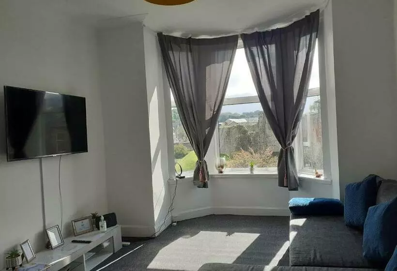 Castleview Is A Lovely Flat In A Listed Building