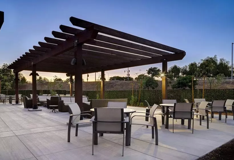 Hotelli Holiday Inn Express & Suites Chino Hills, An Ihg