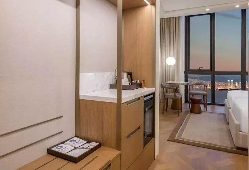 هتل Grand Hyatt İzmir İstinyePark